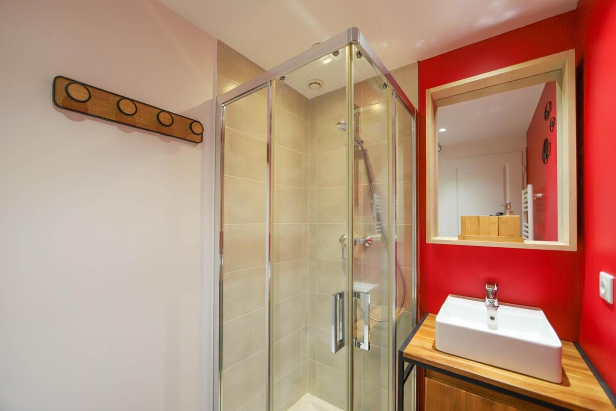 A L'Aventure ! Joli T2 Avec Balcon Centre Ville 阿讷西 外观 照片